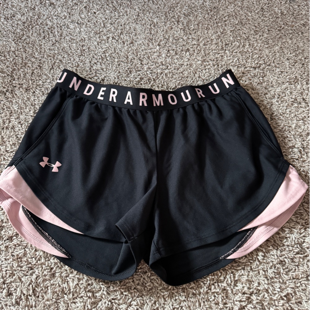 Under Armour Women's Play Up 3.0 Twist Shorts black/pink size medium
